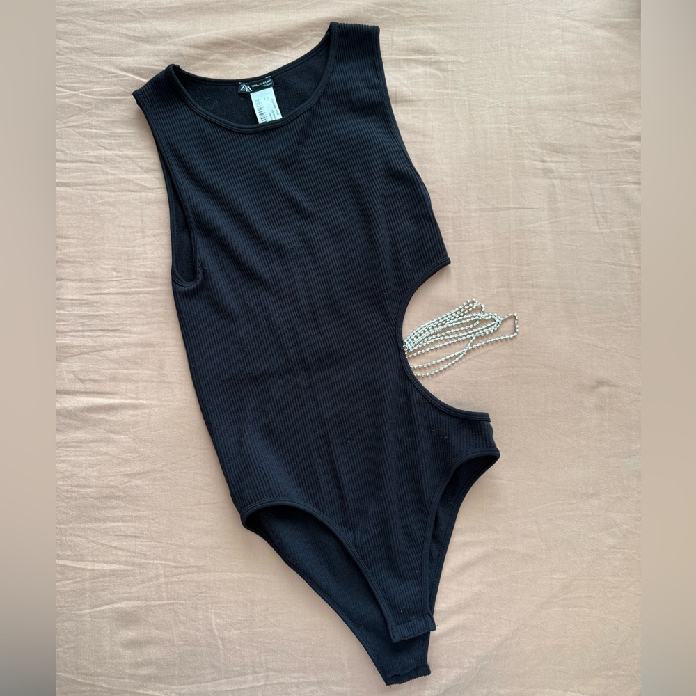 Black Ribbed Cutout One-Piece Jewelry Bodysuit - Kids